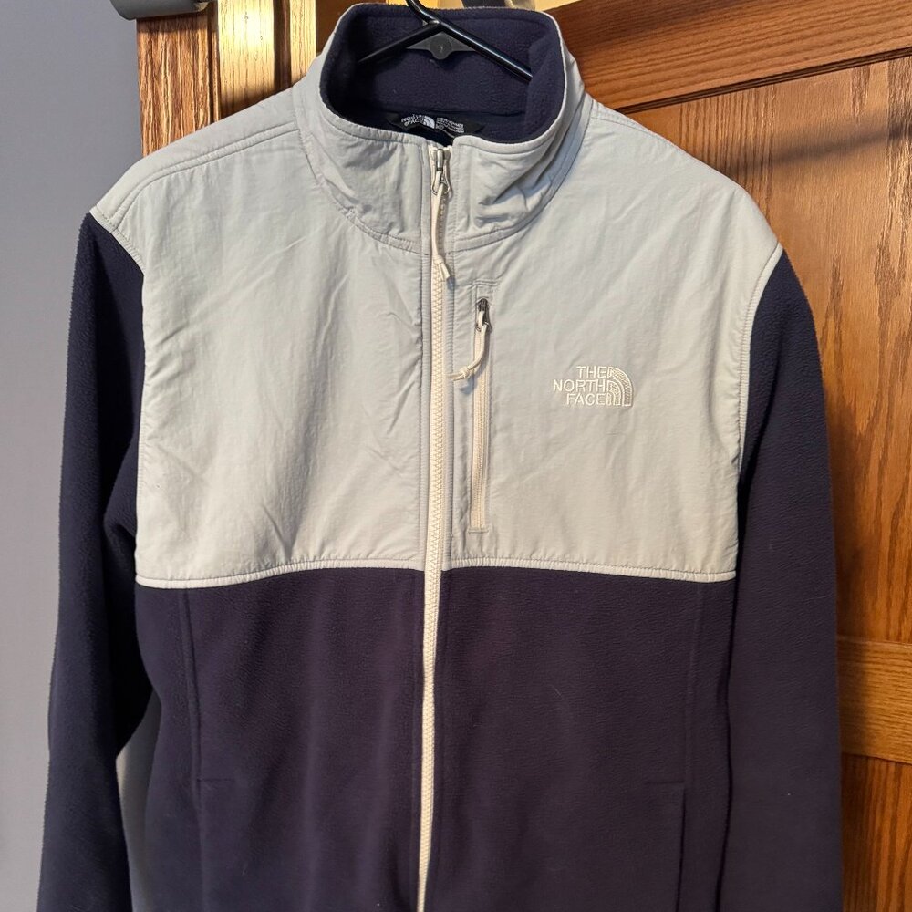 The North Face Long Sleeve Fleece Full Zip - Men's Large